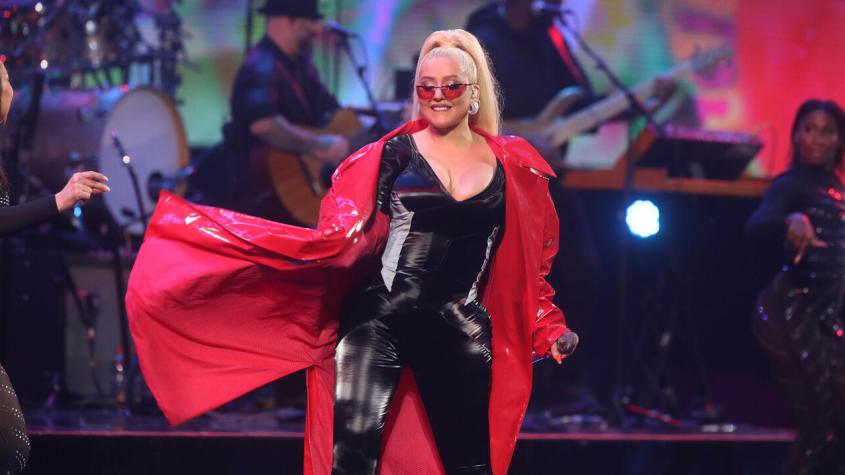 Christina Aguilera debutó en su residencia de Las Vegas con impactante cambio físico: perdió casi 20 kilos