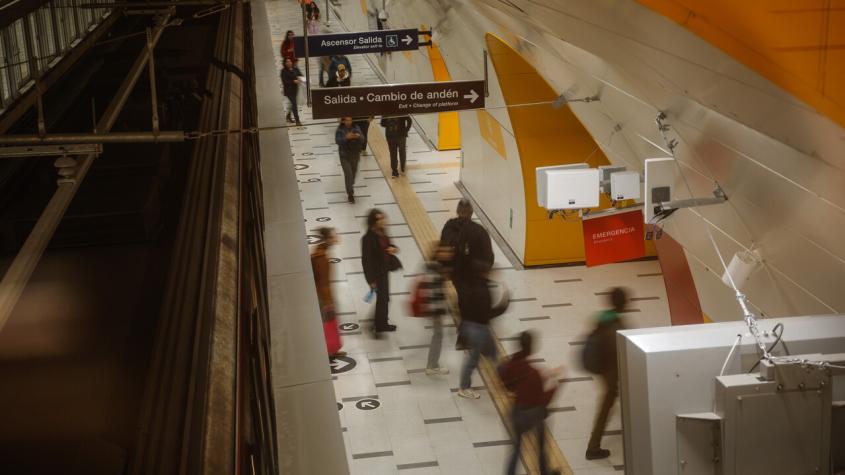 "Cony te encontraremos": Buscan a la dueña de una tierna carta perdida en el Metro