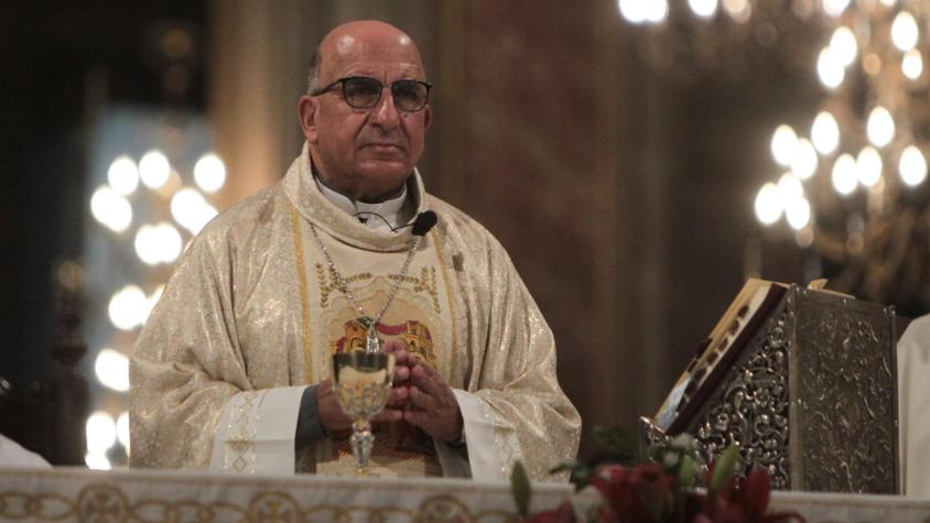 Arzobispo Chomalí denuncia suplantación de identidad por redes sociales: “Es una estafa”