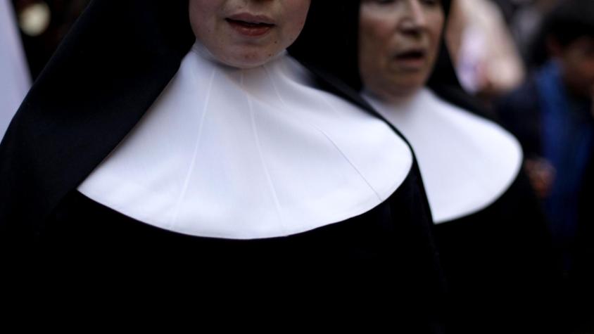"Comenzaron a amenazarlas de violación": Relatan feroz asalto a monjas en el centro de Santiago