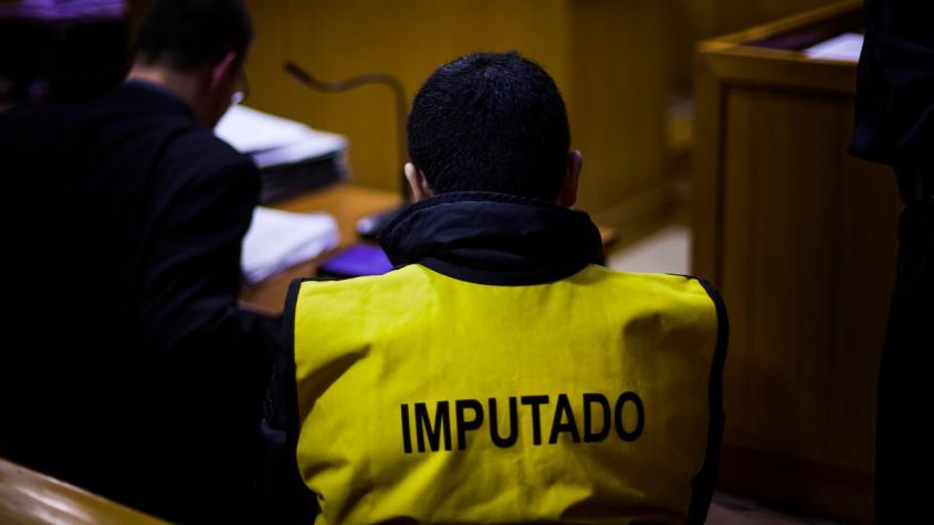 Decretan prisión preventiva contra pareja de hermanos acusados de provocar incendio en Arauco