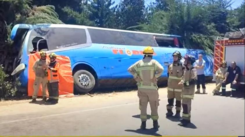 Bus con turistas sufre grave accidente en Cartagena: Adulto mayor murió atropellado
