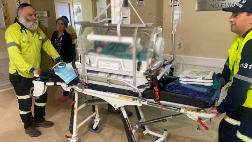 Bebé que pesó 7 kilos debió ser trasladado a Santiago: Continúa estable dentro de su gravedad