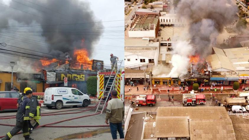 Incendio afecta a locales comerciales en el centro de Pichilemu
