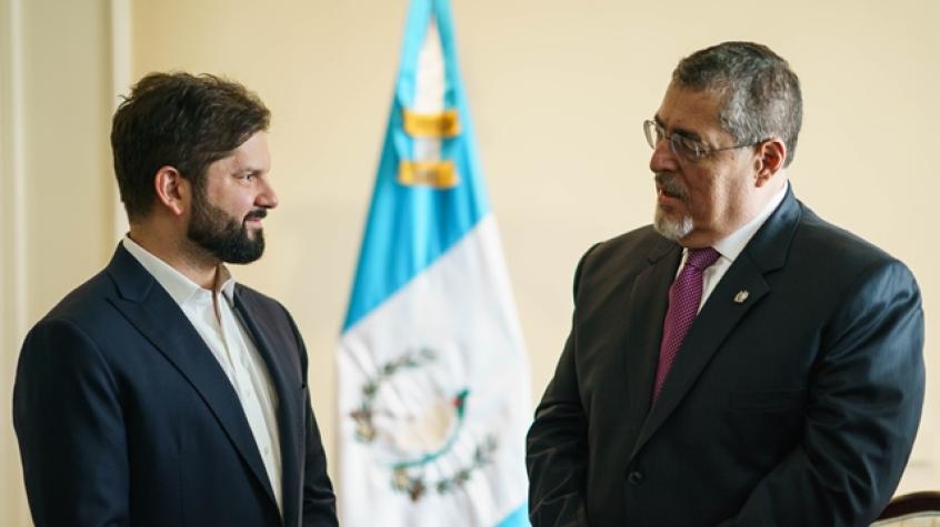 Presidente Boric retornará al país tras retraso en cambio de mando en Guatemala