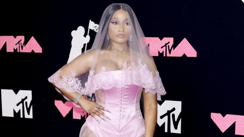 "Canción estúpida”: Nicki Minaj se niega a cantar "Starships" durante un concierto 