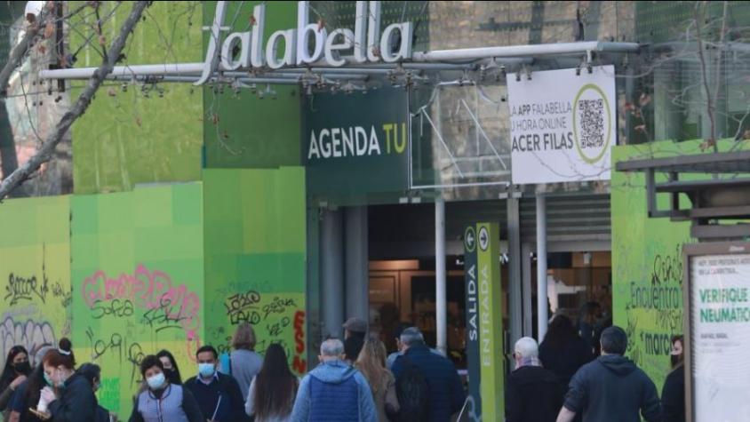 No solo en Lyon: Falabella pone en venta dos tiendas en calle Ahumada