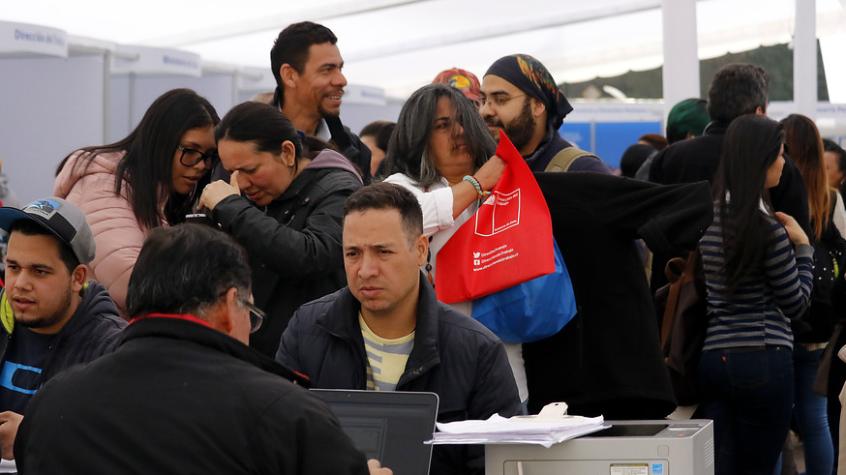 Diputados aprueban proyecto que prohíbe preguntar pretensiones de sueldo en ofertas de trabajo