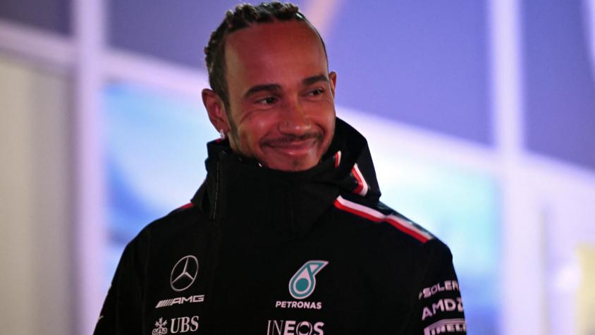 Ferrari confirma que Lewis Hamilton se une al equipo en 2025 con un contrato de "varios años"