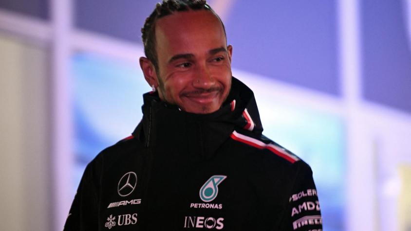 Lewis Hamilton presenta el Mercedes para la temporada 2024 de F1