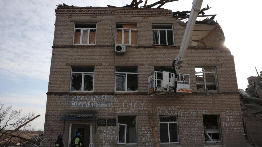 Tres muertos tras bombardeo en zona del este de Ucrania controlada por Rusia