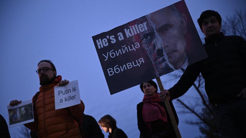 Más de 100 detenidos en Rusia tras homenajes al fallecido opositor Alexéi Navalni