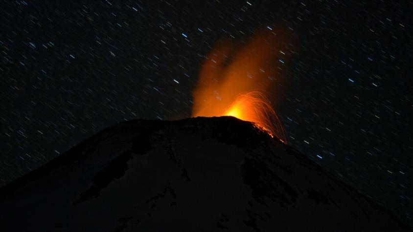 Alerta Amarilla por actividad de Volcán Villarrica en La Araucanía y Región de Los Ríos