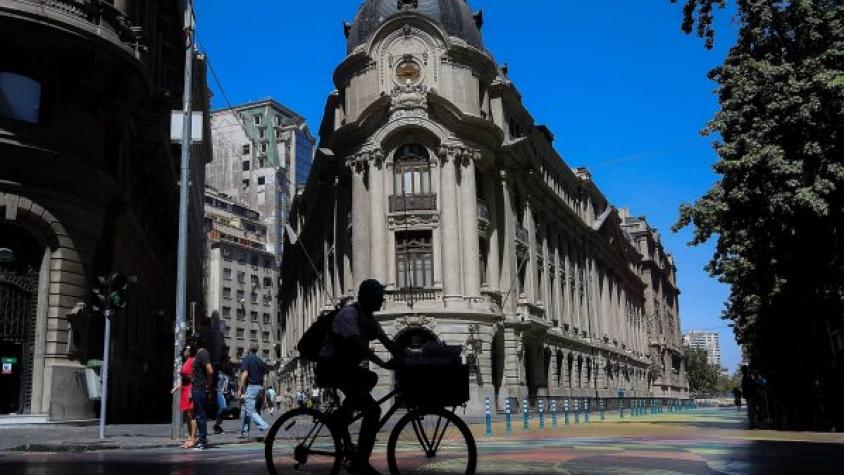 Bolsa chilena cierra con su mayor alza en dos meses tras actas del Banco Central y recomendaciones de JPMorgan