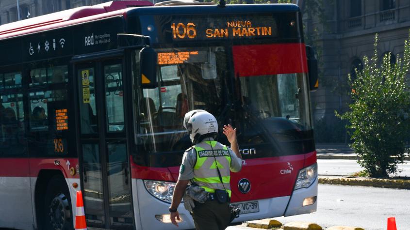 Panel de Expertos determinó subir en $20 el pasaje del transporte público en la región Metropolitana