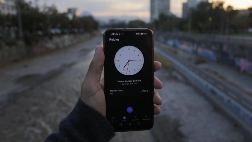 Cambio de hora en Chile 2024: ¿Cuándo hay que mover las manillas del reloj?
