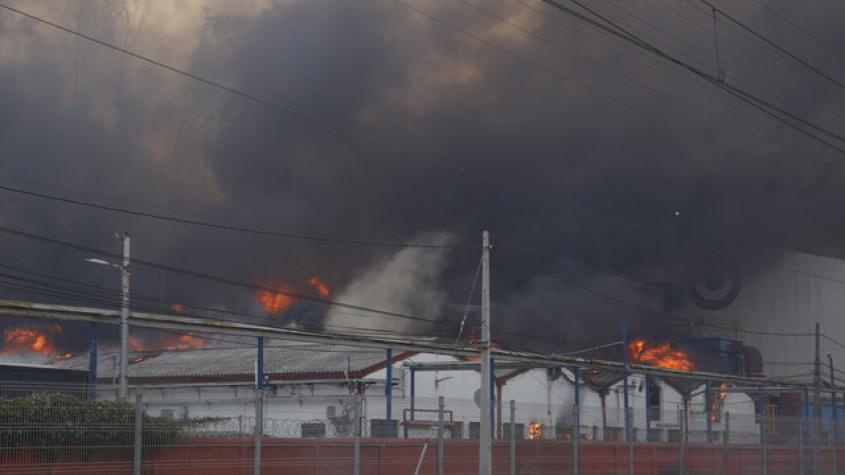 Superintendente de Bomberos de Valparaíso afirma que los incendios son “totalmente” intencionales y que vieron a causantes