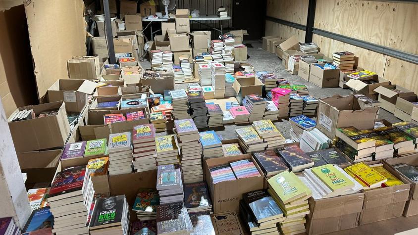 Incautan 170 mil libros destinados a reciclaje que se vendían por Instagram