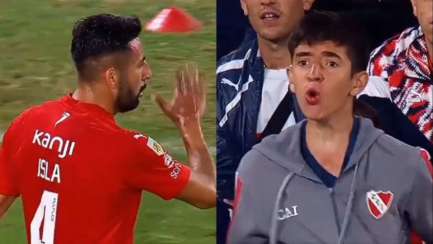 VIDEO: El comentado gesto de Mauricio Isla a un fanático enfurecido de Independiente