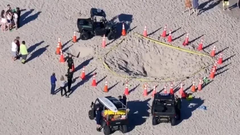 Niña muere atrapada en agujero de arena en playa estadounidense: Lo cavó junto a su hermano