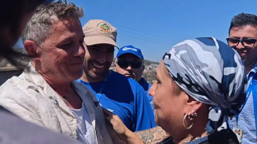 La promesa de Alejandro Sanz a vecina afectada por incendios forestales en Viña del Mar La promesa de Alejandro Sanz a vecina afectada por incendios forestales en Viña del Mar