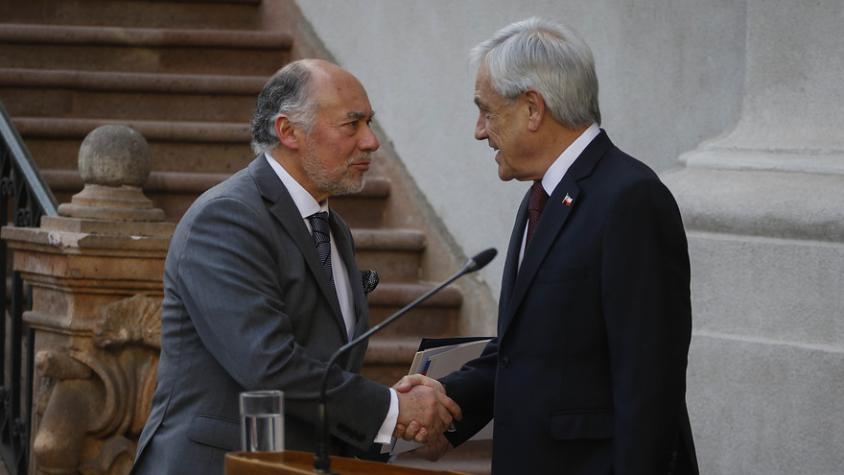 “La derecha no tiene reemplazante para Sebastián Piñera”: Senador Flores y liderazgos en la oposición
