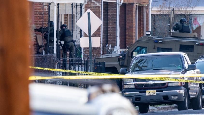 Policía de Estados Unidos captura a sospechoso de matar a tres personas en dos tiroteos