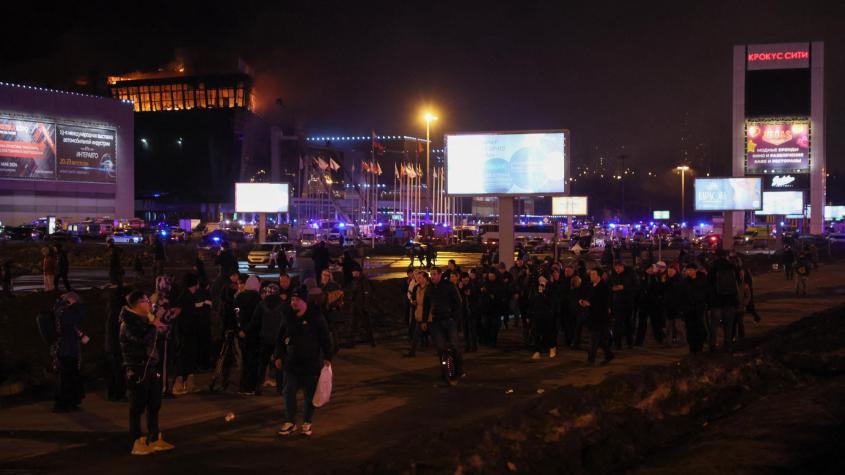 Estado Islámico reivindica tiroteo en sala de conciertos de Moscú