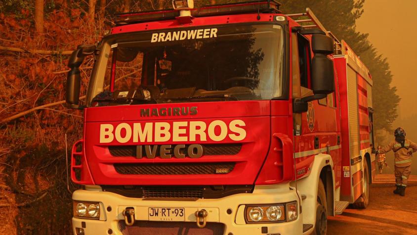 Declaran alerta roja en Curicó y Romeral por incendio forestal "cercano a sectores poblados"