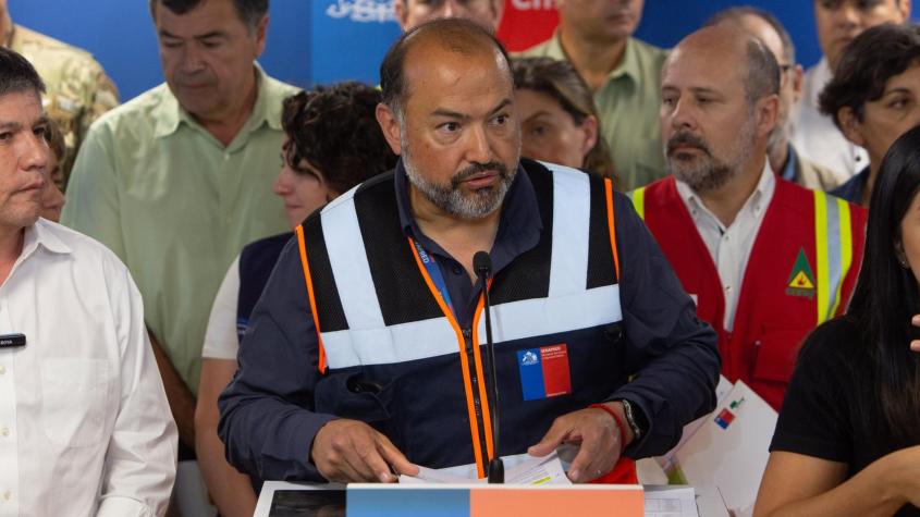 Gobierno le pide la renuncia al director de Senapred, Álvaro Hormazábal 