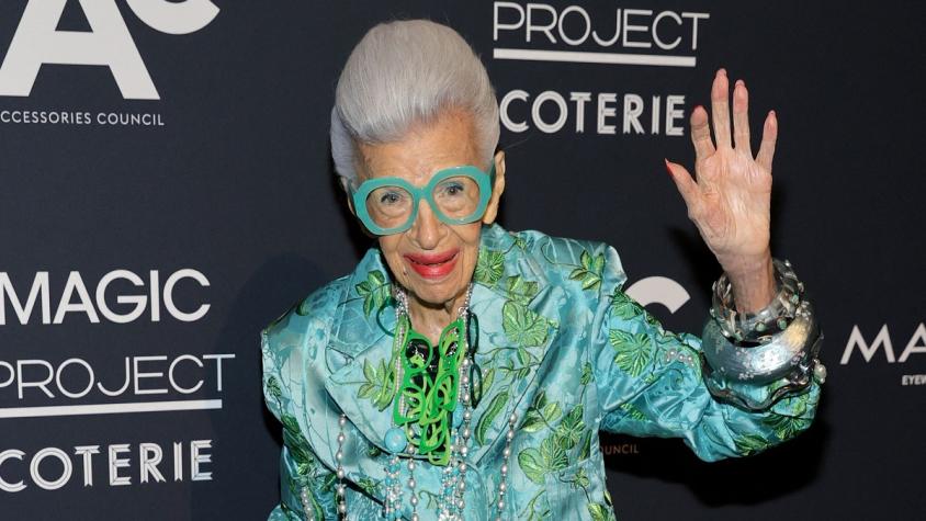 Icono de la moda Iris Apfel muere a los 102 años
