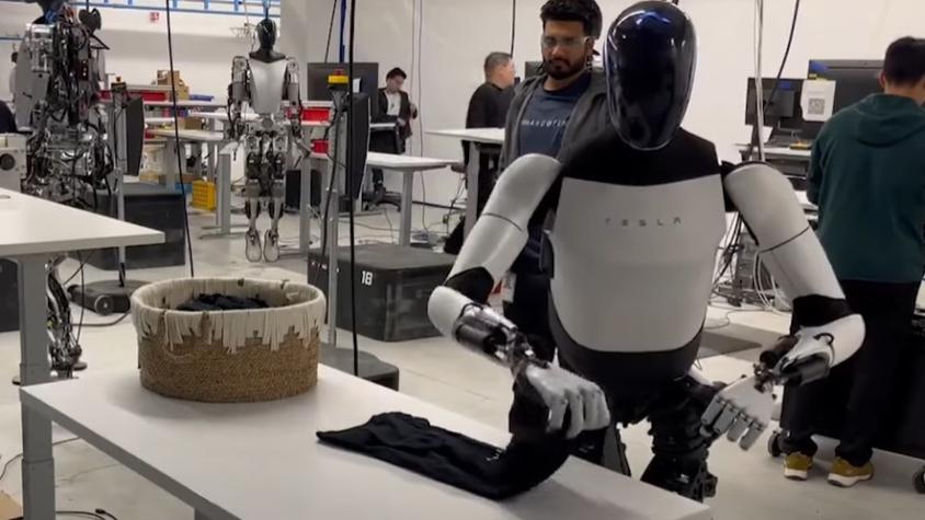 Robot que realiza actividades humanas genera preocupación en redes sociales