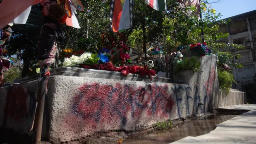 Día del Joven Combatiente: Tumba de Víctor Jara y su esposa Joan Turner fue vandalizada