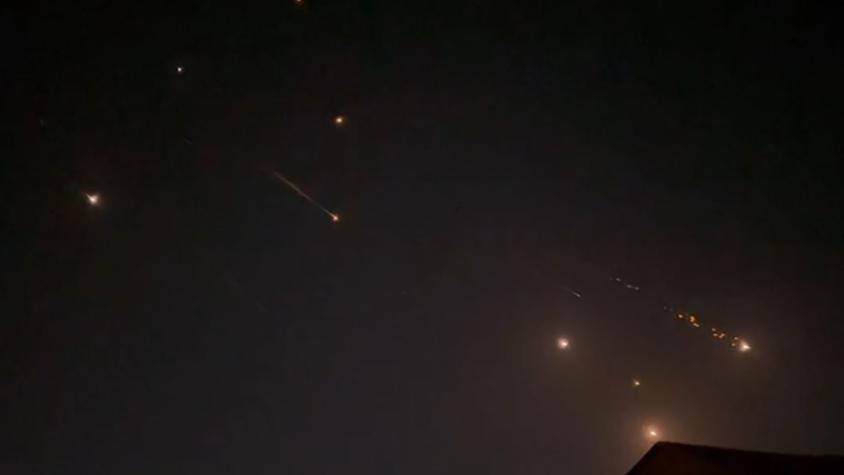 Televisión iraní muestra los drones y misiles utilizados en ataque contra Israel 