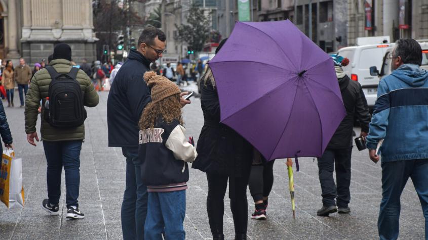 Lluvia en Santiago para este martes: ¿A qué hora podrían caer algunas gotas?