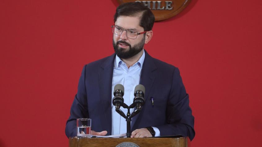 Boric condena ataque de Irán a Israel y asegura que cuando tensiones derivan en violencia "siempre terminan pagando los pueblos" Boric condena ataque de Irán a Israel y asegura que cuando tensiones derivan en violencia "siempre terminan pagando los pueblos"