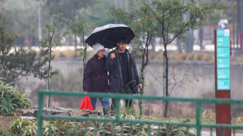 ¿Cuándo llegan las lluvias a Santiago? Pronostican precipitaciones para la RM 