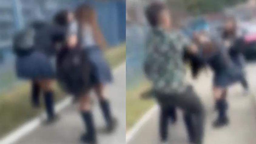 Apoderado intervino en pelea golpeando a una escolar: tuvo que refugiarse para evitar agresión masiva