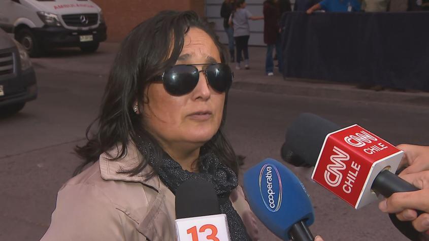 Madre de teniente Sánchez durante velorio: "Está haciéndose realidad para muchas mujeres ver morir a sus hijos"
