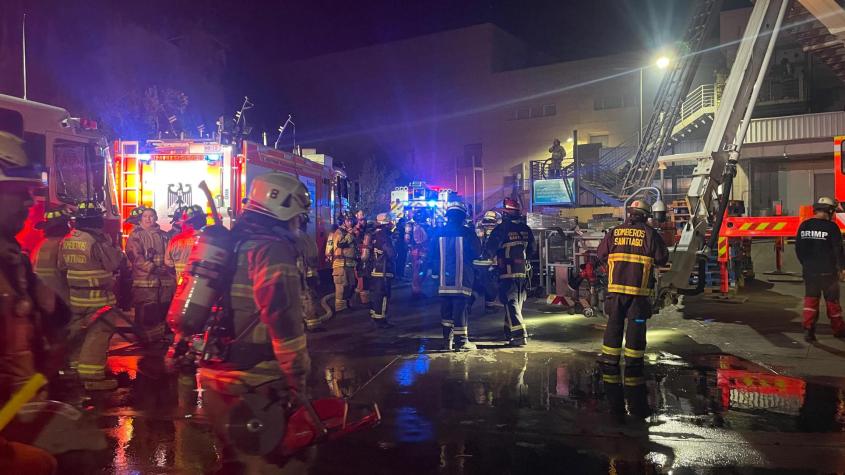 Incendio se registra en bodegas del Mall Portal La Dehesa