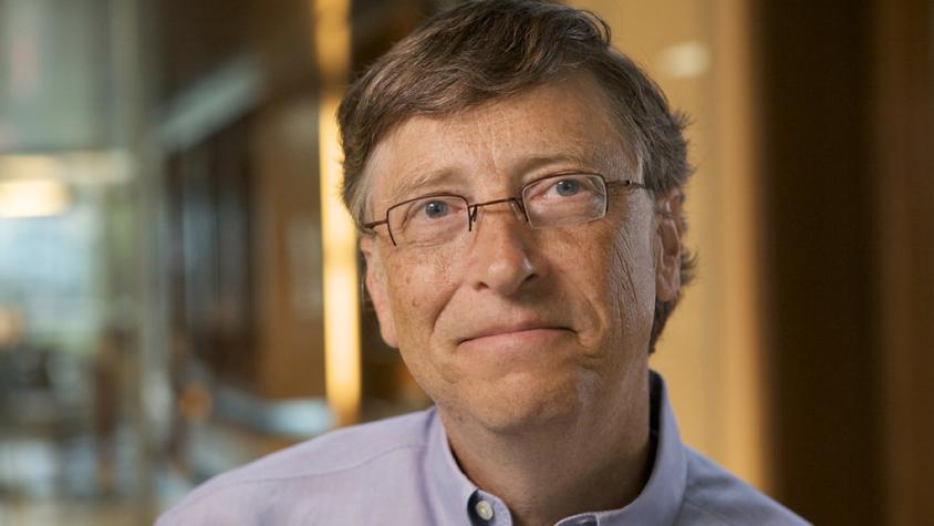 Bill Gates predice que la jornada laboral se reducirá gracias a la inteligencia artificial