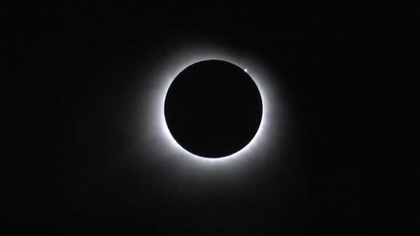 Videos muestran cómo se vivió el increíble eclipse solar total de este lunes 8 de abril