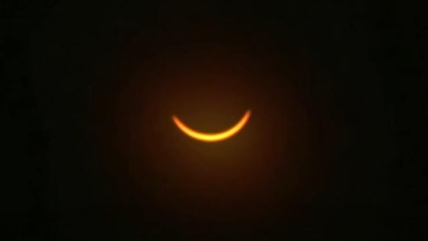 ¡Asombroso! Así se vio el eclipse total solar desde el cielo de Canadá