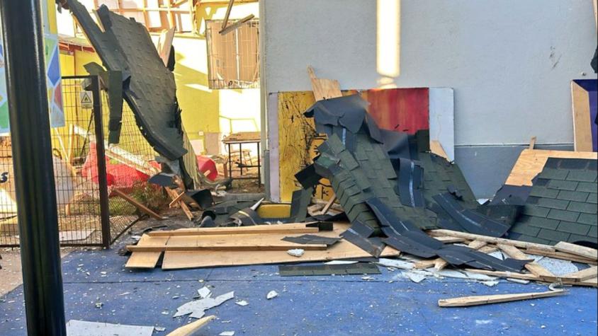 Reportan al menos tres lesionados por explosión en sala de liceo en Los Vilos