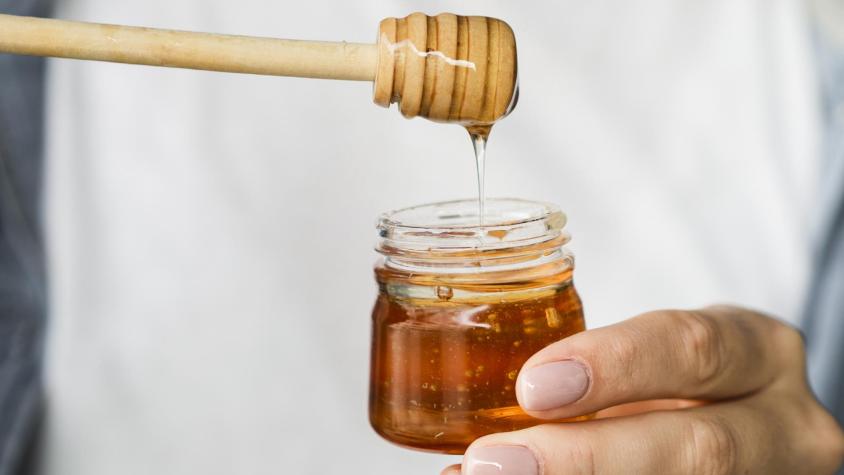 Podría mejorar tu salud: estos son los cuatro beneficios de comer miel todos los días