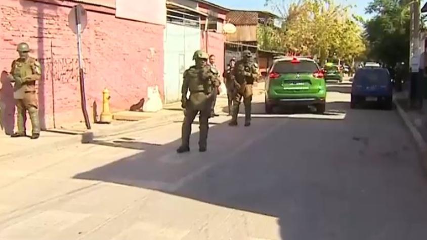 Fue detenido hace dos días y quedó libre: Qué se sabe de hombre que disparó a Carabineros en Pudahuel