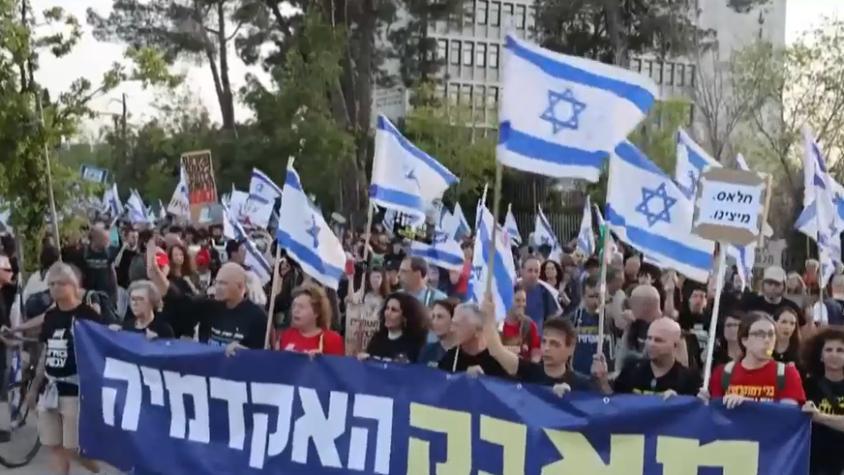 Guerra en Gaza: Miles de israelíes piden la renuncia de primer ministro Netanyahu