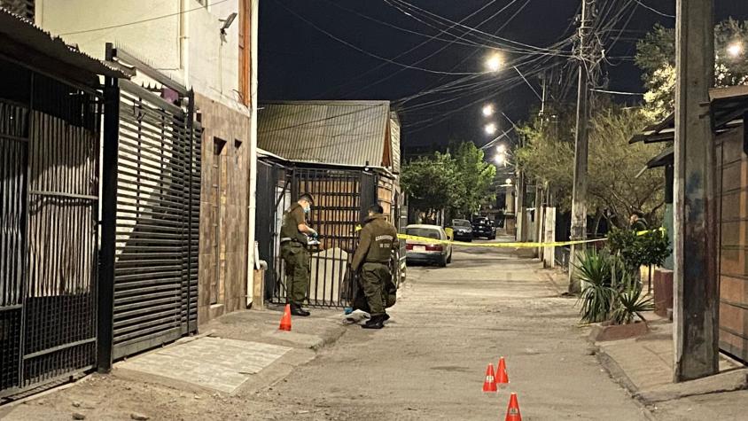 Hombre muere baleado en Puente Alto: sujetos dispararon más de 30 veces Hombre muere baleado en Puente Alto: sujetos dispararon más de 30 veces
