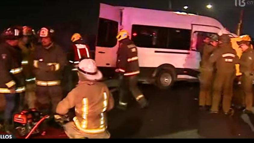 Al menos un muerto y varios heridos tras grave colisión en autopista General Velásquez