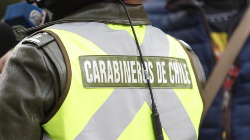 Detienen a dos sujetos que chocaron una casa en Lo Prado: Incautaron 11 armas y más de 140 dosis de pasta base 